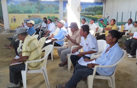 capacitan a usuarios