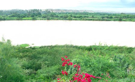 rio chira crecida