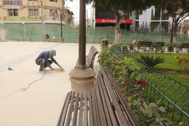 remodelada plaza armas