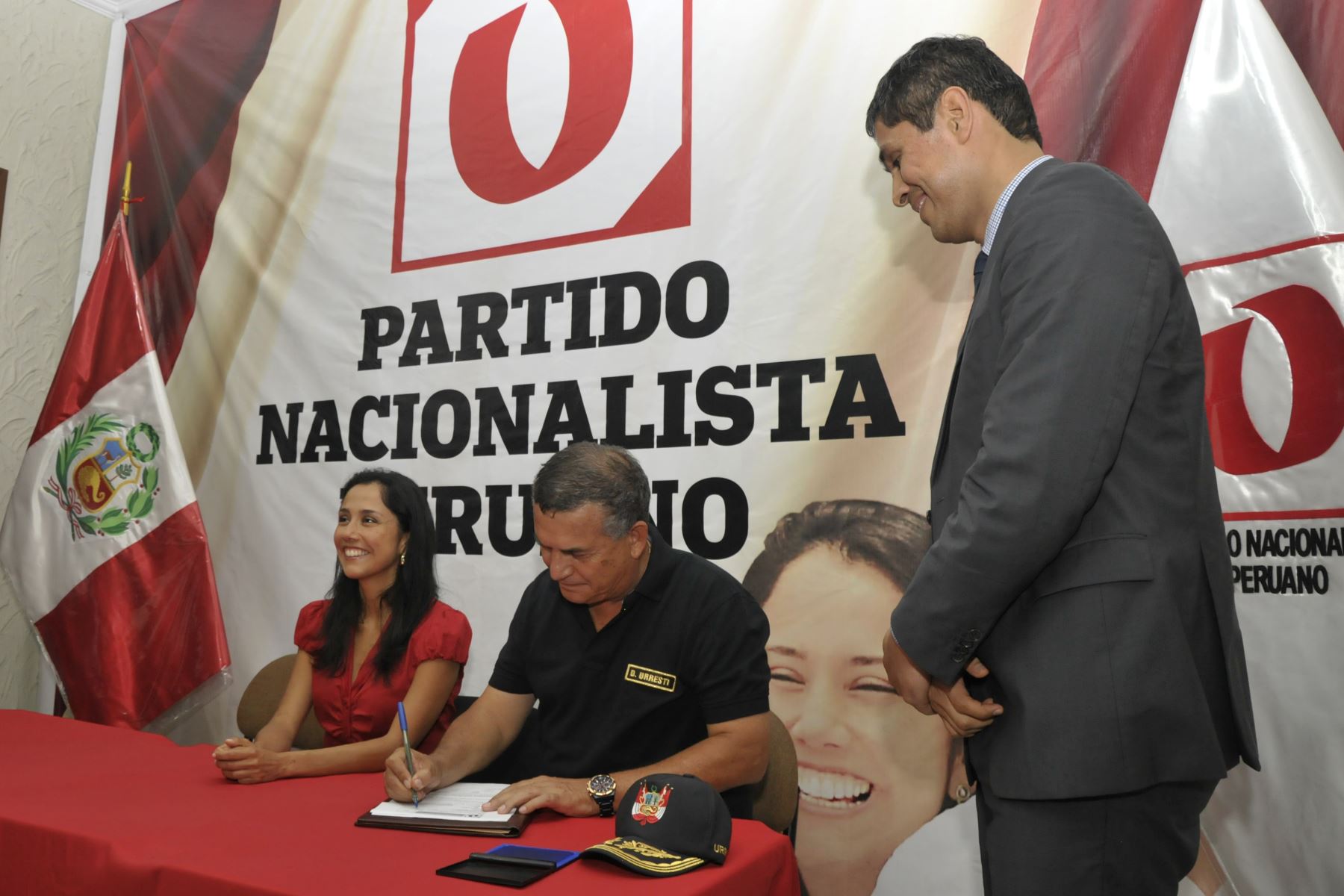 El triste final del Partido Nacionalista, por decisión de pareja