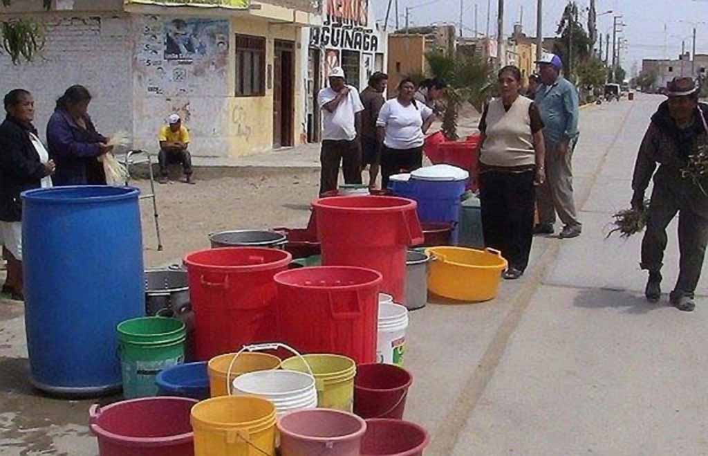 Pobladores de Lobitos sufren desde hace siete meses por falta de agua