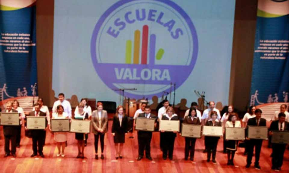 premio ie santos chocano