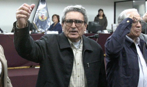 Abimael Guzman en juicio