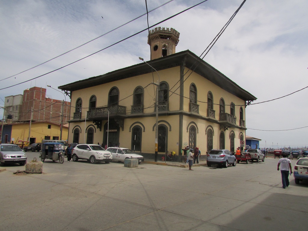Club Libertad en la ciudad de Paita