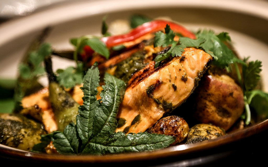 Plato pachamanca de trucha