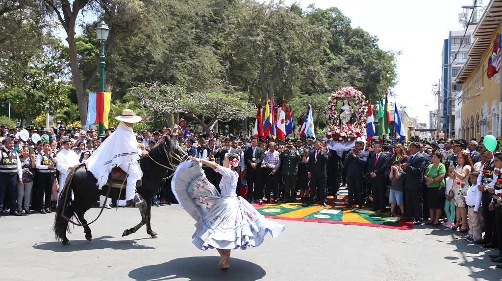 Pueblo piurano rindió homenaje a Santa Rosa de Lima