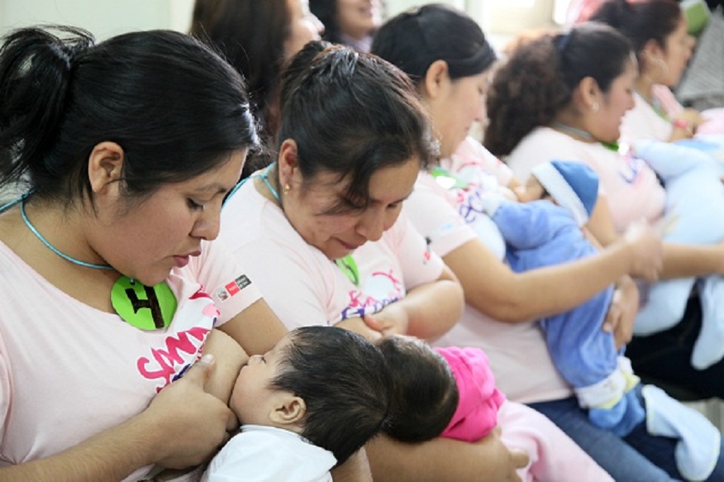 Destacan que el 68.4% de los bebés reciben lactancia materna exclusiva en el Perú