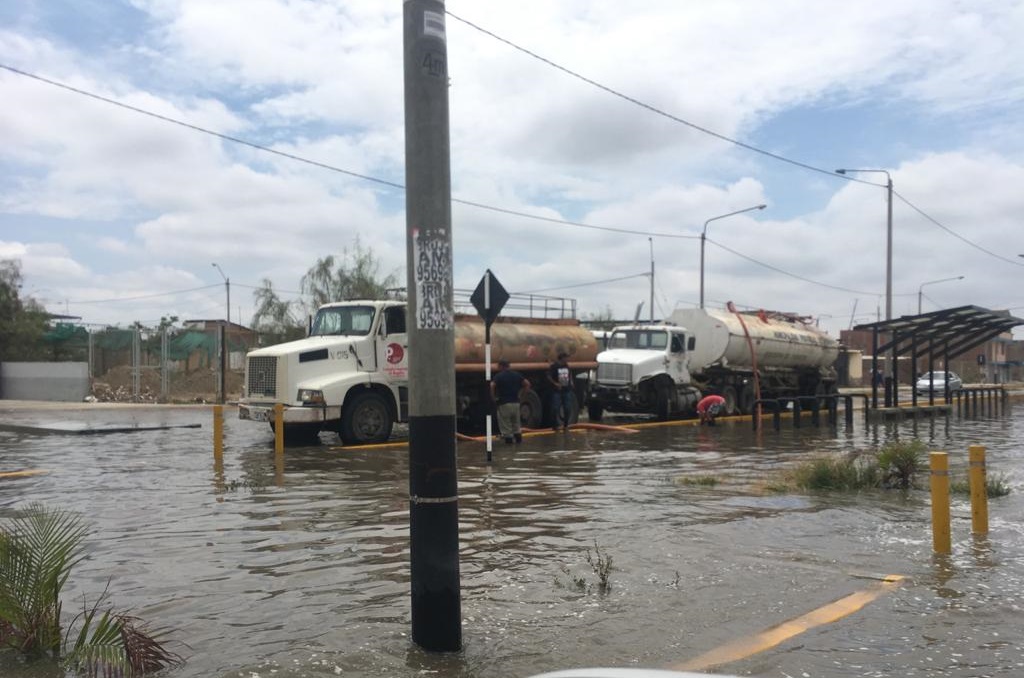 Avenida Circunvalacion se ha construido sin considerar riesgo por lluvias
