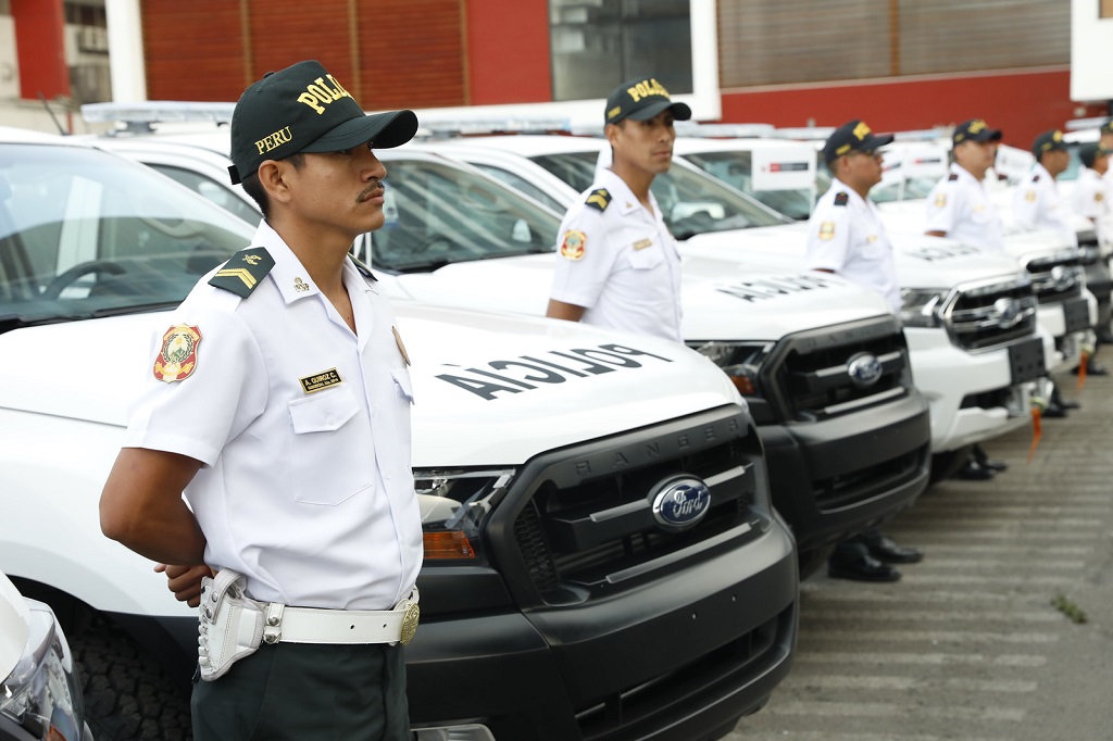 Entregan 56 camionetas y 10 cuatrimotos para seguridad turística a Piura y otras regiones