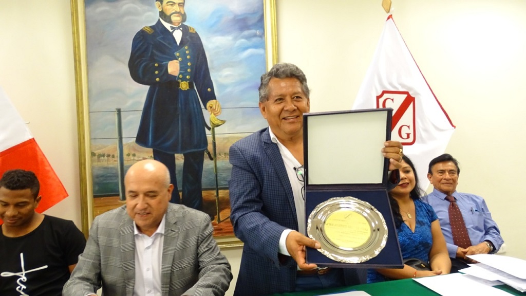 Rinden homenaje al Atlético Grau de Piura
