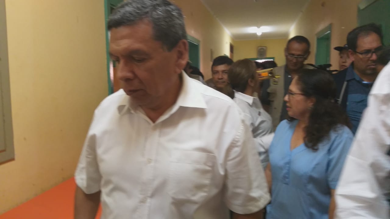 Congresista Hernando Cevallos alerta sobre presunta sobrevaloración en hospitales