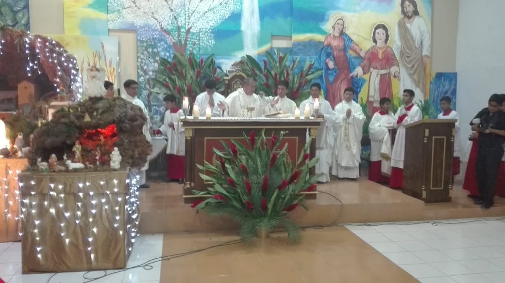Feligreses reclaman reposición de sacerdotes en parroquia Divino Niño