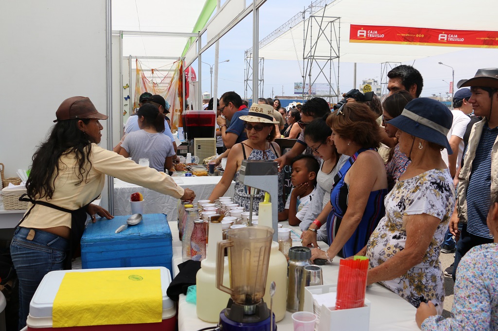 Dia del Pisco Sour se celebró en Trujillo