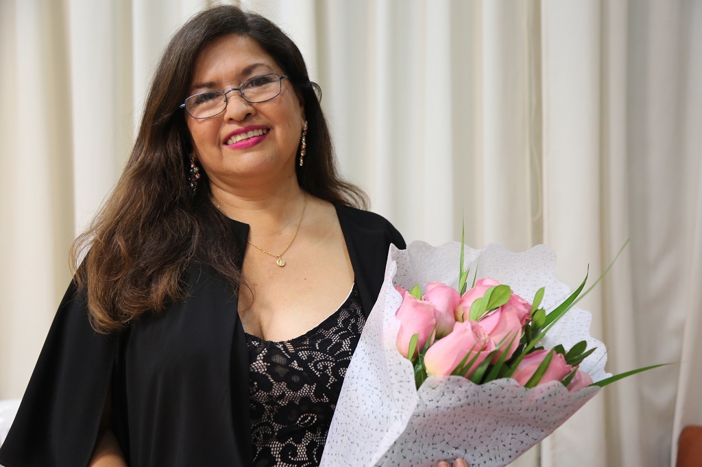 Maria Vasquez Vélez, presentó poemario
