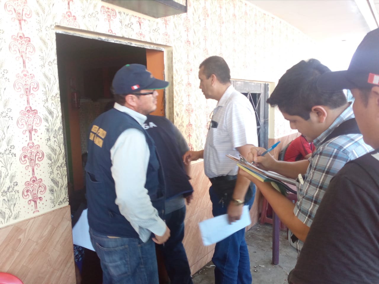 Operativo en bares y cantinas realizaron en Querecotillo