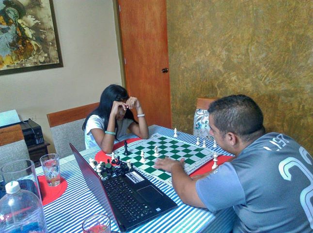 Partida de ajedrez con Luciana01