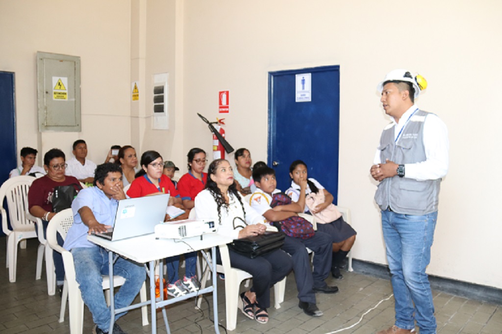 Paita: alumnos realizan visita a planta de tratamiento de agua potable El Arenal