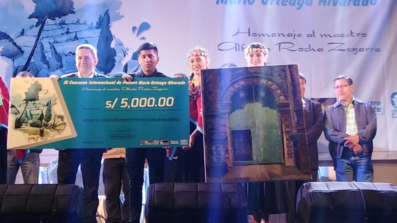 Jimmy Frank Chapilliquen Saba gana concurso en Cajamarca