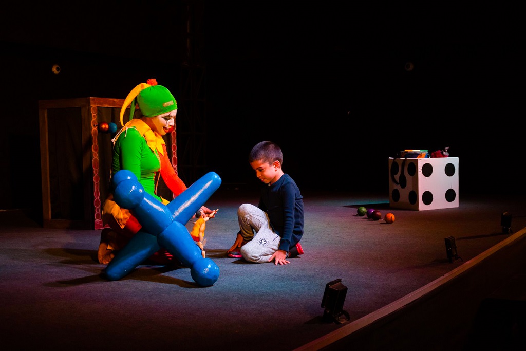 Piura: Alianza Francesa busca desarrollar la creatividad en niños con cuentacuentos