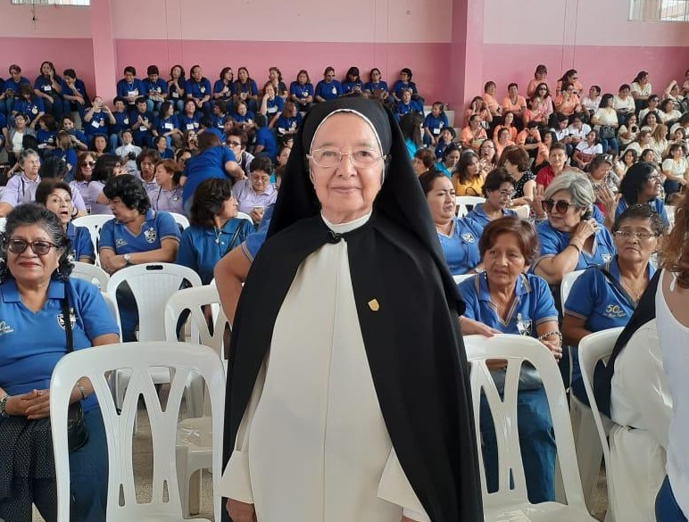 Primera directora Capullanas
