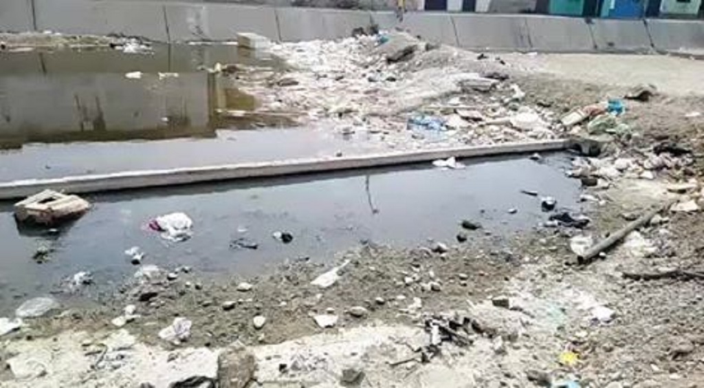 Canal Vía sigue causando problemas a la población de ciudad de Sullana