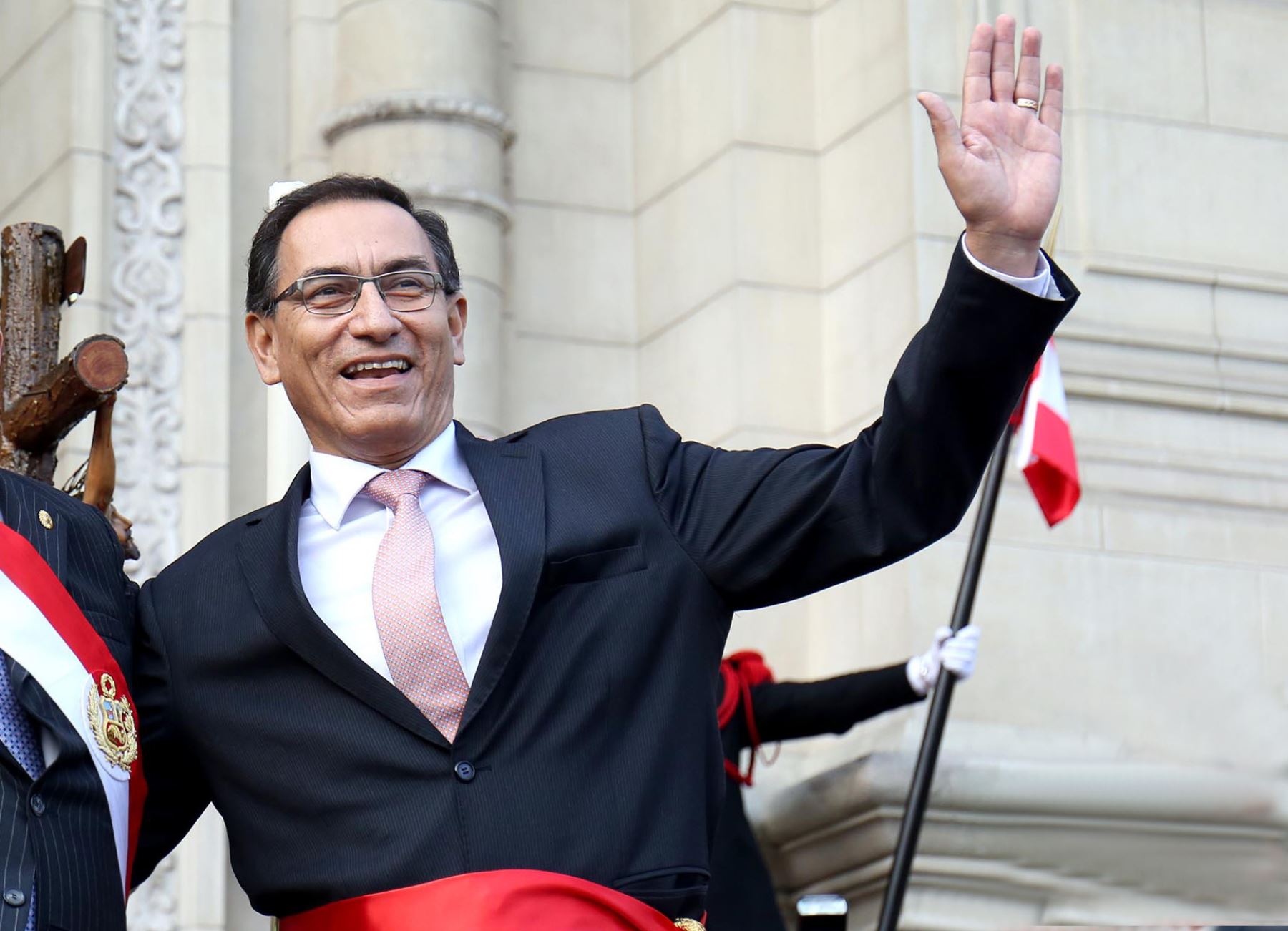 Martin Vizcarra Cornejo en una gran disyuntiva