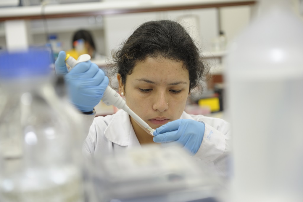 Concytec y ONG Construir Futuro implementan el proyecto Science Bits a nivel nacional