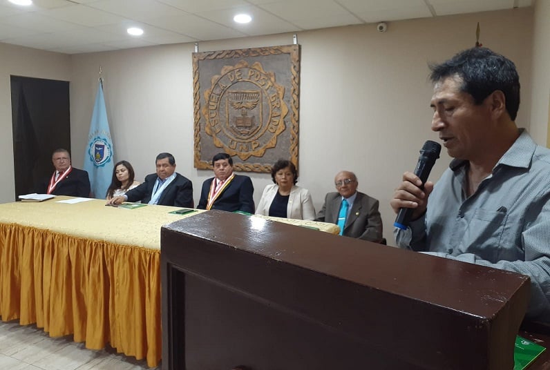 Rafael Gutarra en presentación de "Vida y Obra de Idelfonso Niño Albán"