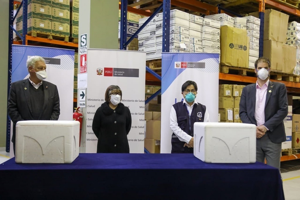 Alemania realiza donación a Perú de 100 mil kits de pruebas moleculares