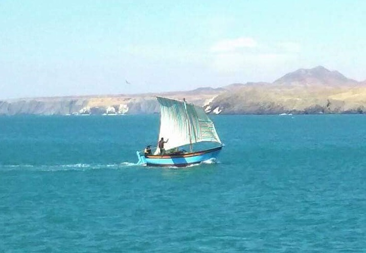 Pesca artesanal en caleta La Islilla de Paita