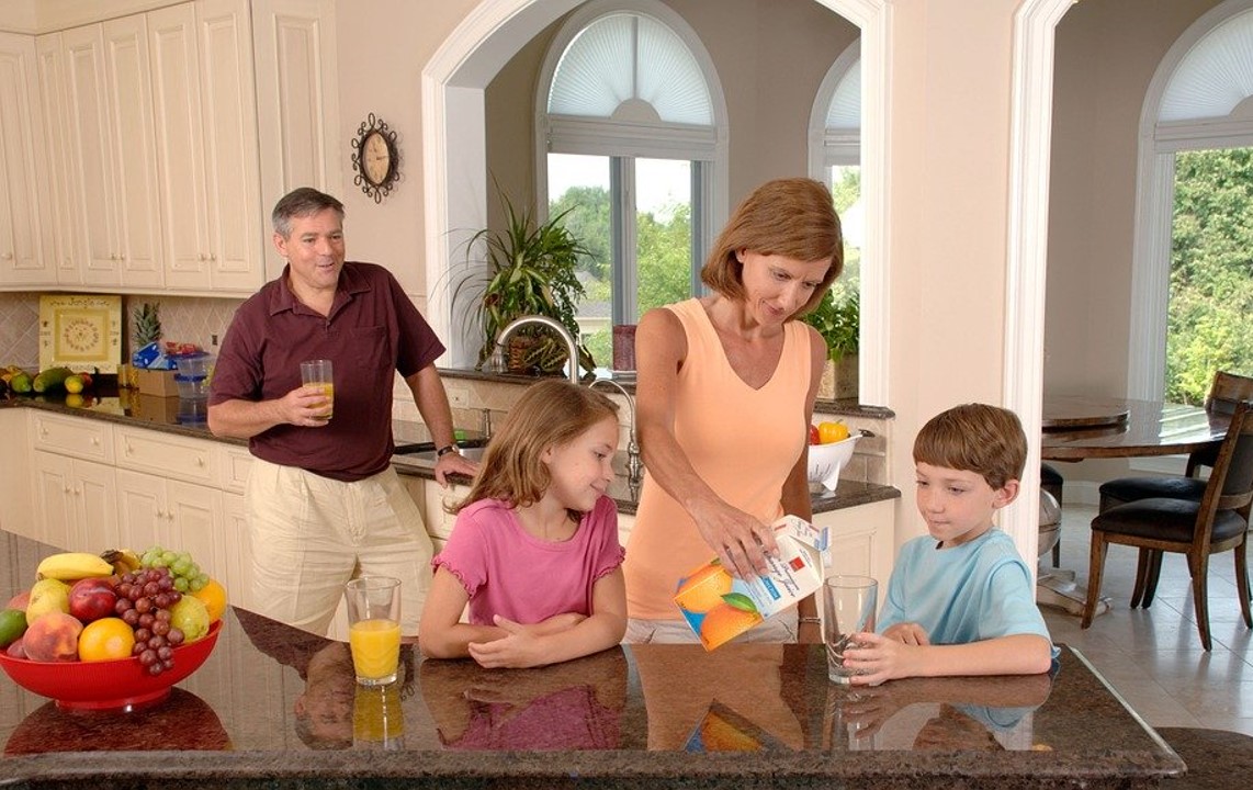 La familia en casa