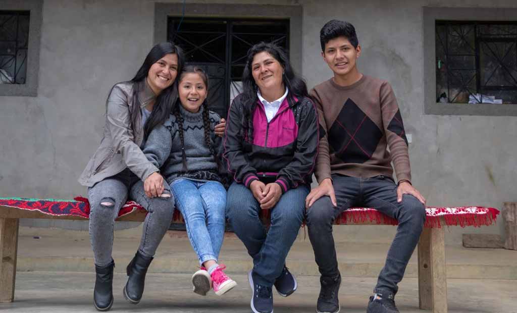 Lilia Paredes, esposa de Pedro Castillo: 'Él trabajará por la gente más  necesitada'
