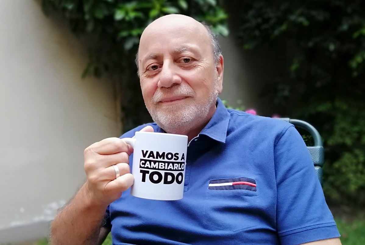 Luis Alberto Adrianzén Merino, candidato al Parlamento Andino