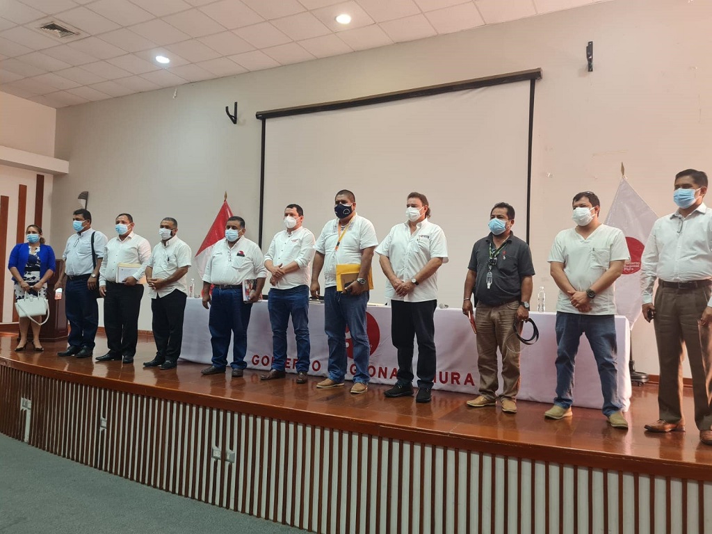 Autoridades regionales en Sullana