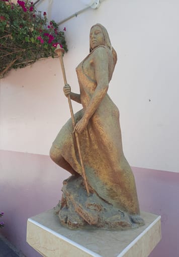 Estatua La Capullana