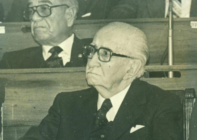 Jose Luis Bustamante 1
