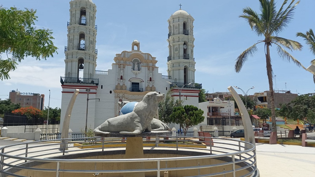 Sechura Plaza de Armas
