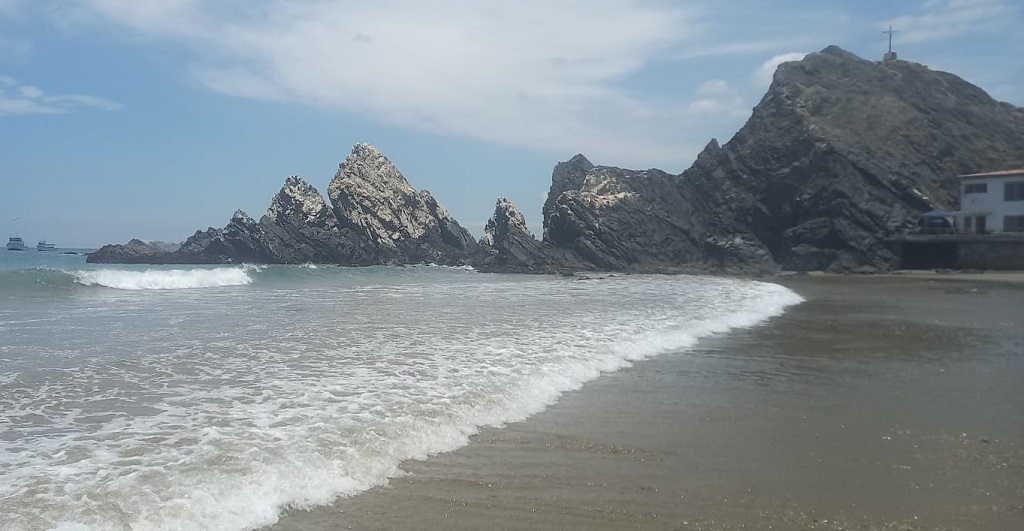 Playa Yacila, tiene un amplio espacio para los bañistas | Fotografía El Regional