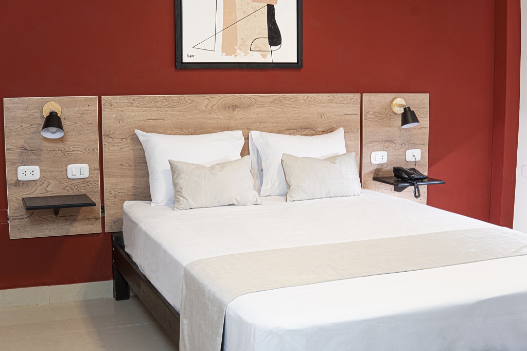 Rua Hotel Express Talara 02