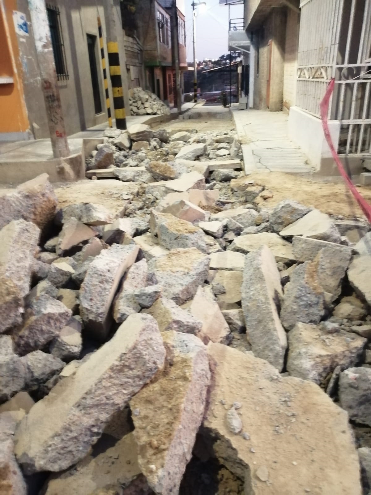 Demolicion dren en Talara 02
