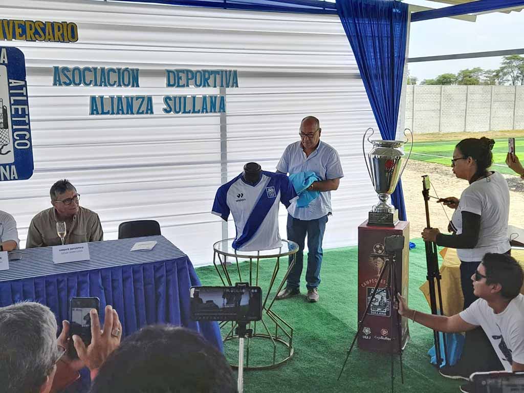 villa deportiva Alianza Atletico 1